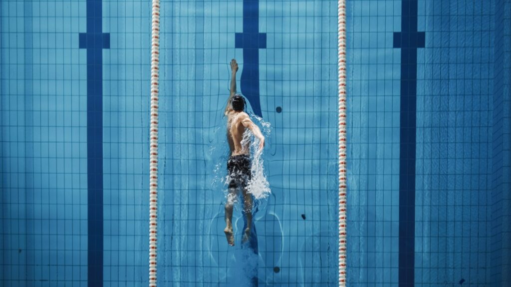 Man swimming - 11-06-2025